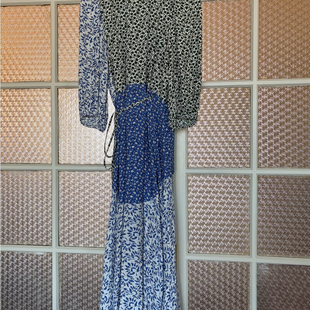 Ann Taylor Floral Wrap Long Sleeve Flare Midi Dress Size 6P - Picture 8 of 9